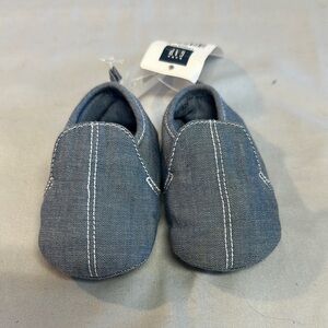 GAP Gray Baby Walker Shoes Soft Slip-On Design